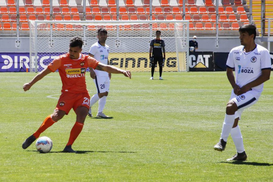 Primera B: Santa Cruz superó a Cobreloa en Calama y se coloca en la cima