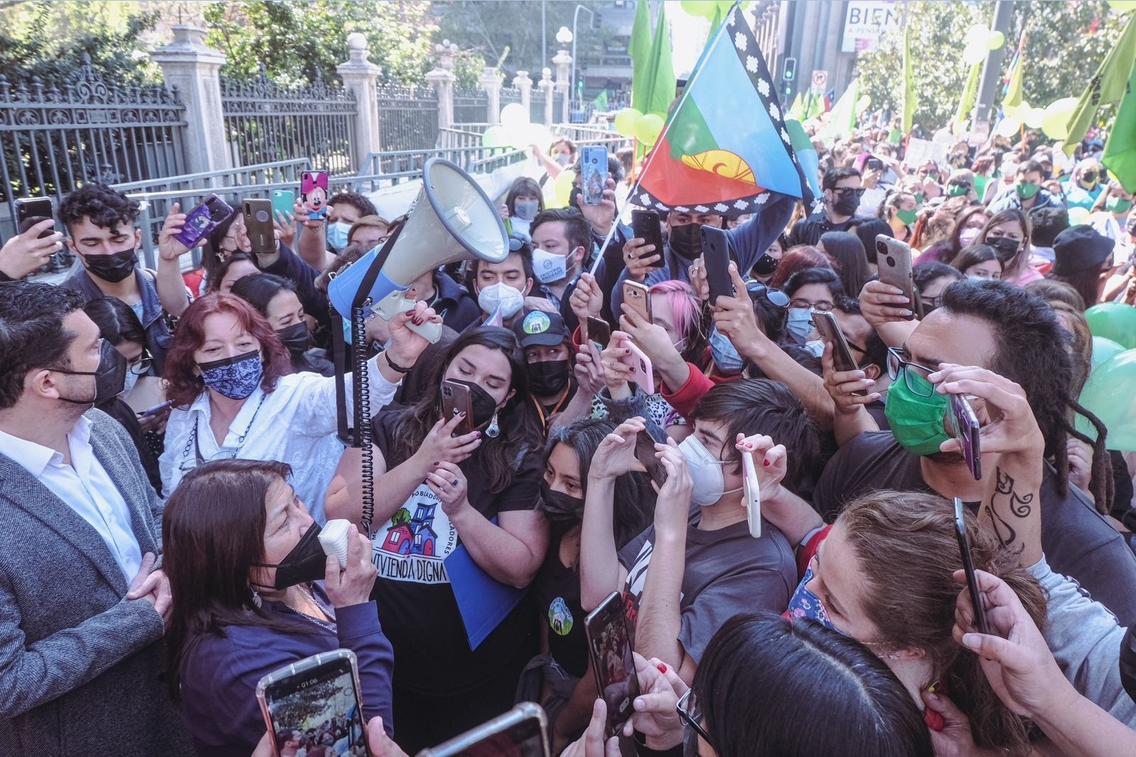 Movimientos sociales entregan propuestas sobre Derecho a la Vivienda a la Convención